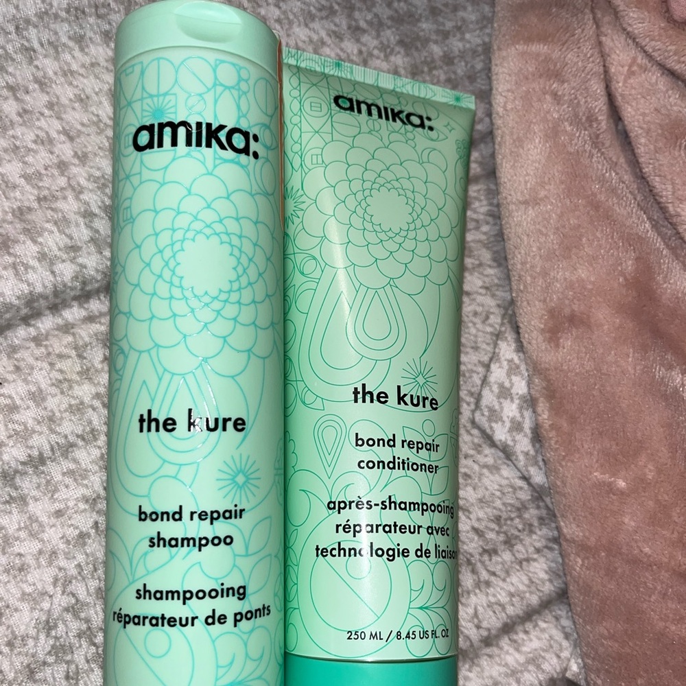 Amika shampoo/ conditioner set